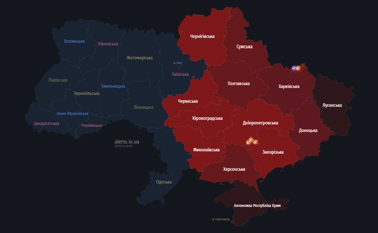У Сумах пролунали вибухи, перед цим попереджали про загрозу "Шахедів"